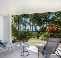 Beachfront Apt. In Alamanda Beachfront Resort 21 - Winery Find