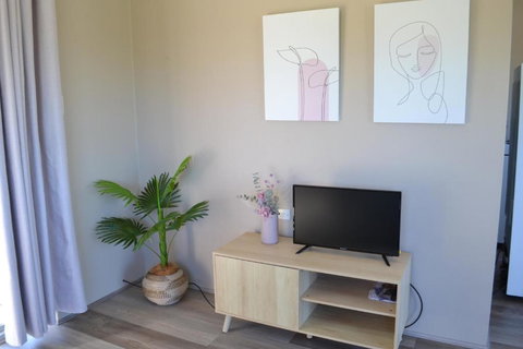 Rio Rita Ocean View Apartments - Winery Find 2