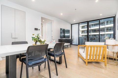 Restful Apt Near ANZAC Park West - Winery Find 0