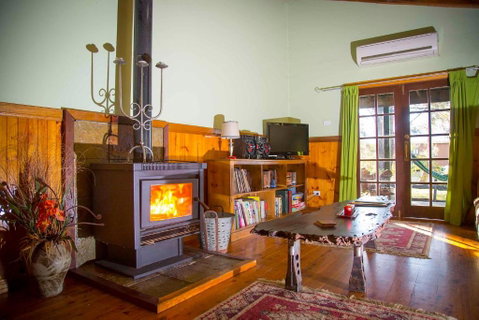 Red Tractor Retreat - Winery Find 3