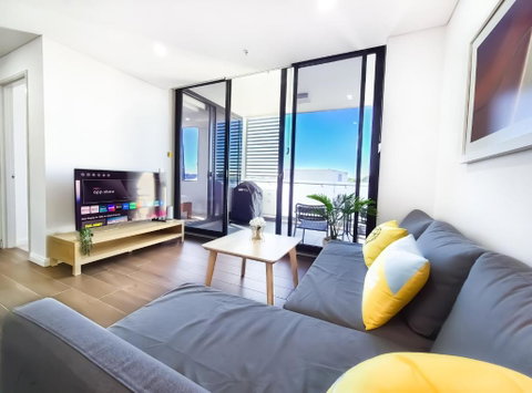 Relaxing 1BR W Pools & SPA, Gym In Olympic Park - Winery Find 3