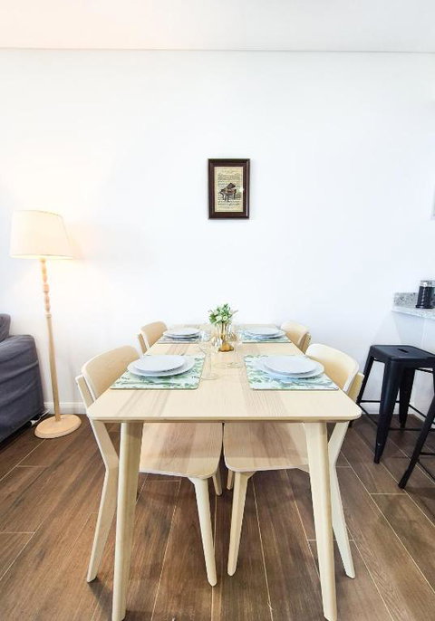 Relaxing 1BR W Pools & SPA, Gym In Olympic Park - Winery Find 2