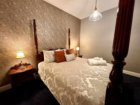 Renovated Cottage Near Cataract Gorge Launceston - Winery Find 1