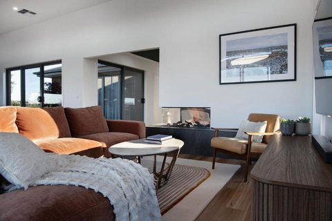 Ridge Vue Retreat - Winery Find 3