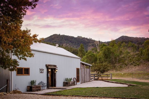 Riverlea Stables- Style And Charm Await You! - Winery Find 0