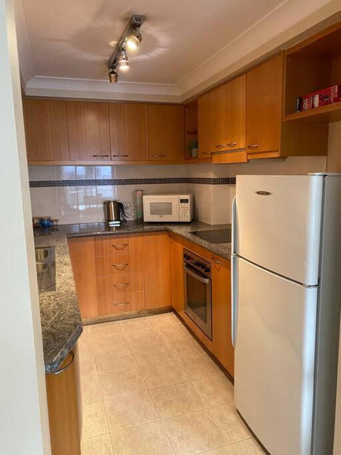 RIVERSIDE CITY VIEW PARKING NETFLIX WIFI WINE FREE - Winery Find 2
