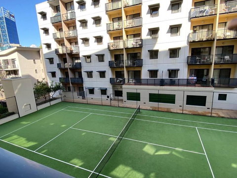 RIVERSIDE CITY VIEW PARKING NETFLIX WIFI WINE FREE - Winery Find 3