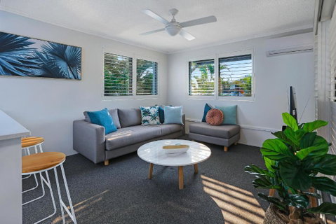 Riverside Location, Noosa Sound - Winery Find 2
