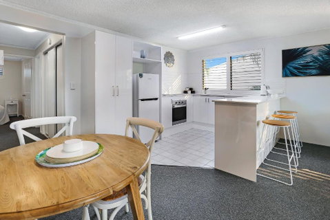 Riverside Location, Noosa Sound - Winery Find 3