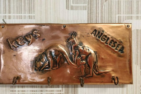 Saltbush - Ideally Located And Modernised MCM Beach House - Winery Find 3