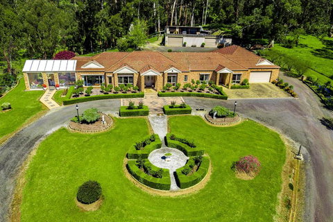 Rosewood Park Guest Suite - Winery Find 2