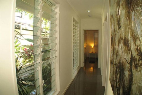 Roya On Mission - Beachfront - Wongaling - Family - Winery Find 1