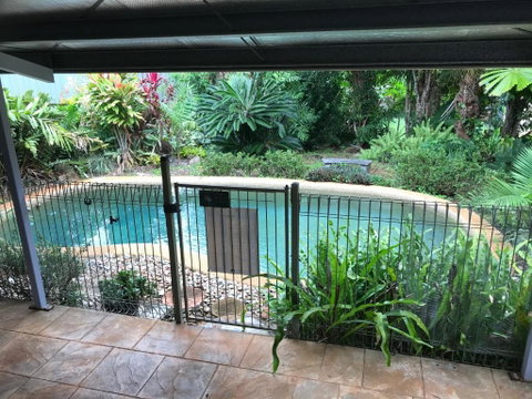 Royal Palm Cottage, Entire Two Bedroom 2 Bathroom House With Pool - Winery Find 0