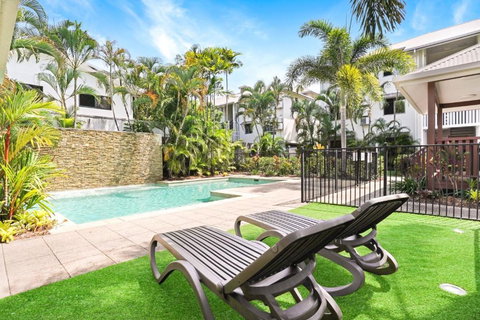 Royal Pavilions 8 - Winery Find 1