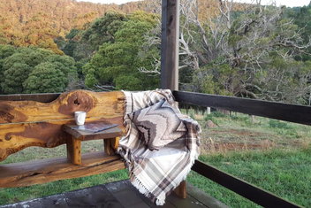 Rustic Hut Bush Retreat with Winery Find