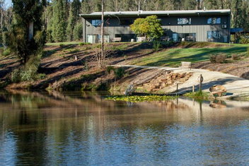 Saladin Lodge with Winery Find