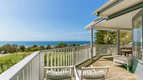 Salty Air Beachside Cottage At Killcare - Winery Find 0