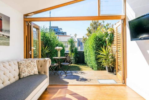 Sanctuary At The Rocks - Winery Find 0