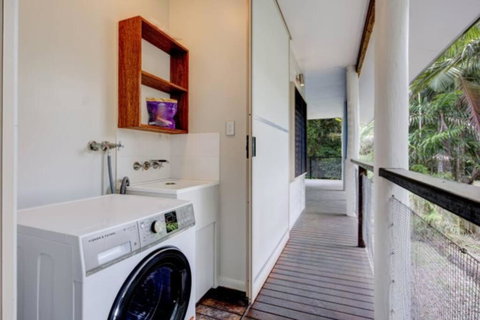 Sandalwood - Winery Find 1