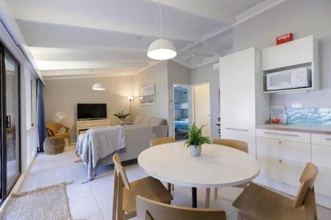 Sandpiper On Smiths Lake - Winery Find 1