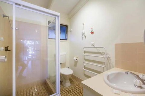 Sandpiper On Smiths Lake - Winery Find 2