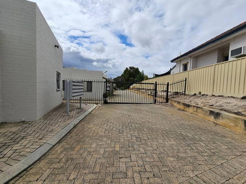 Sandringham Tranquil Retreat - Winery Find 2