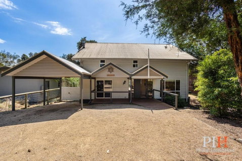 Sandy Bay Getaway W Spa 4 Bdr - Winery Find 3