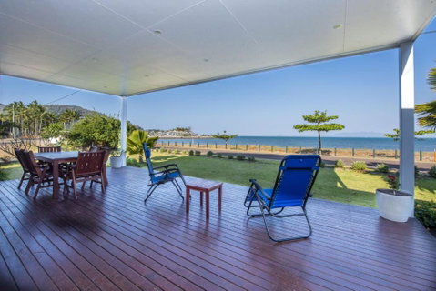 Sandy Decks - Winery Find 1