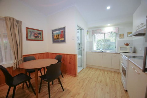 Silver Birches Holiday Village - Unit 5 - Winery Find 1