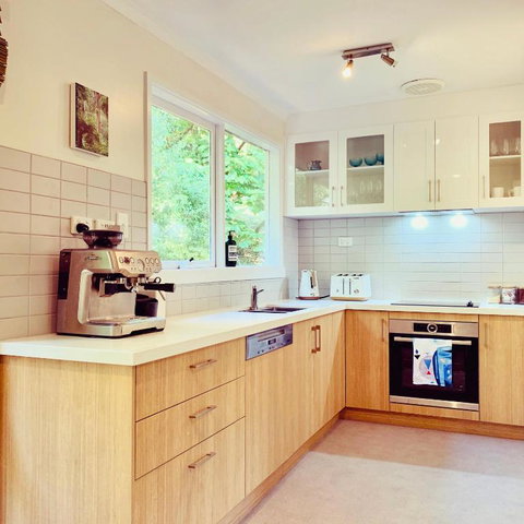 Steep Creek Retreat - Winery Find 2