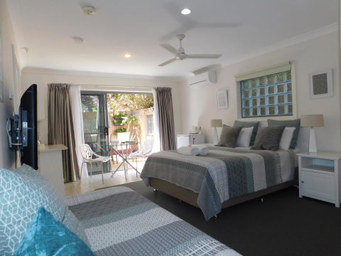 Beachport Bed & Breakfast - Winery Find 3