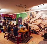 Beachside Backpackers - Winery Find