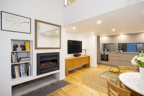 Beachside Luxury Loft Apartment - Winery Find 3
