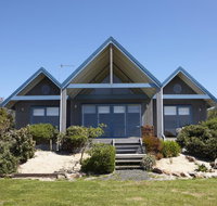 Bear Gully Coastal Cottages - Winery Find