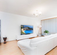 Beautiful Home Norwest of Sydney - Winery Find