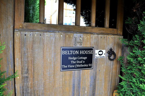 Belton Apartments - The Studio - Winery Find 1