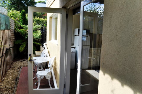 Belton Apartments - The Studio - Winery Find 2