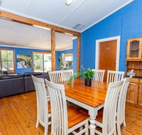 Best Central House - SLEEPS 11  - Winery Find