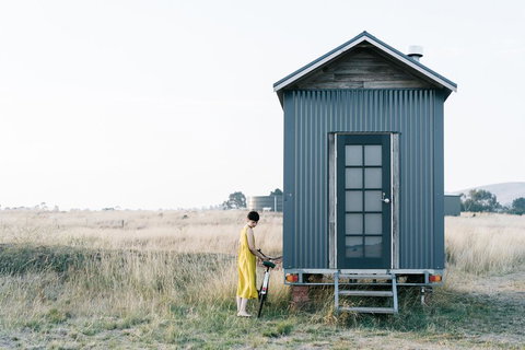Big Tiny Altitude Tiny House Experience - Winery Find 0
