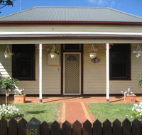 Bloomsbury Cottage - Winery Find
