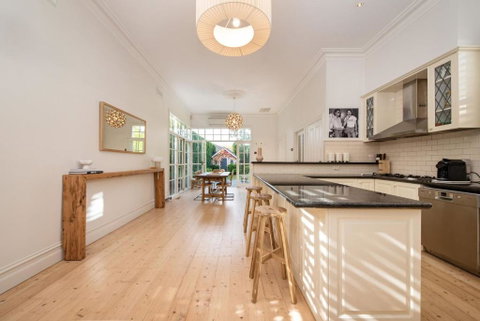 Timeless Gem In Malvern East - Winery Find 2