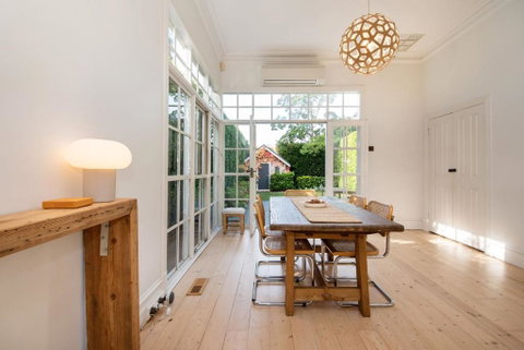 Timeless Gem In Malvern East - Winery Find 3