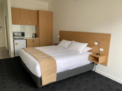 Whittlesea Motel - Winery Find 3