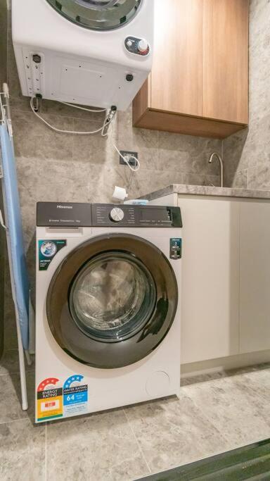 Z4 Walk To Bus Stop 2 Car Spaces Spacious Family - Winery Find 3