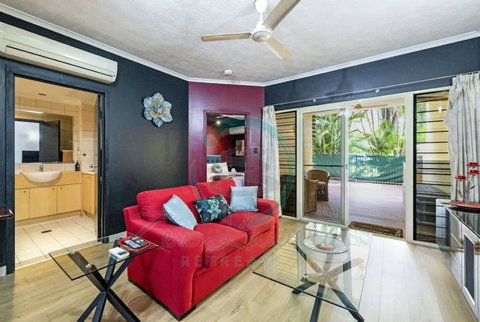 ZEN MARKETS - Boutique 1-BR Apt Near Parap Markets - Winery Find 0