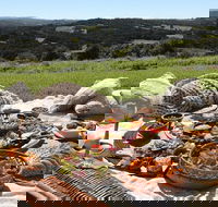 A picnic in Byron Bay - Winery Find