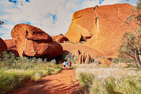 2-Day Uluru Sunset And Kata Tjuta Tour From Ayers Rock - Winery Find 2