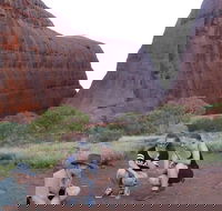 5-Hour Kata Tjuta Sunrise Tour from Ayers Rock with Breakfast - Winery Find