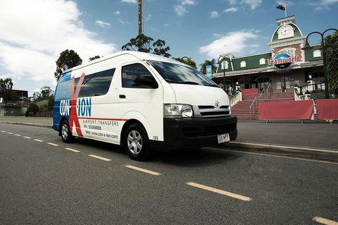 Gold Coast Airport Arrival Transfer - Winery Find 0