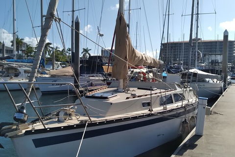 Townsville Small Group Sunset Sail Sailing Cruise Boat Tour Charter Hire - Winery Find 1